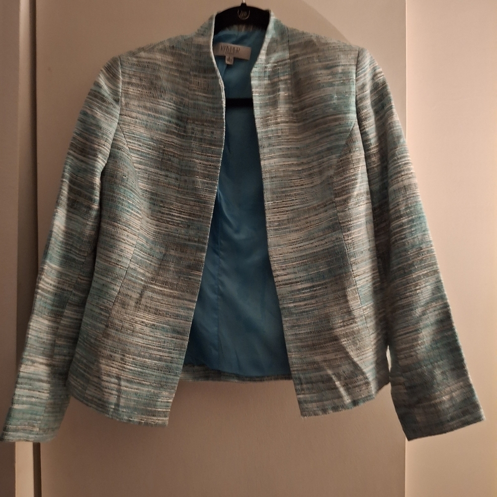 Kasper Women's Blue and Gray Open Front Blazer with Structured Design